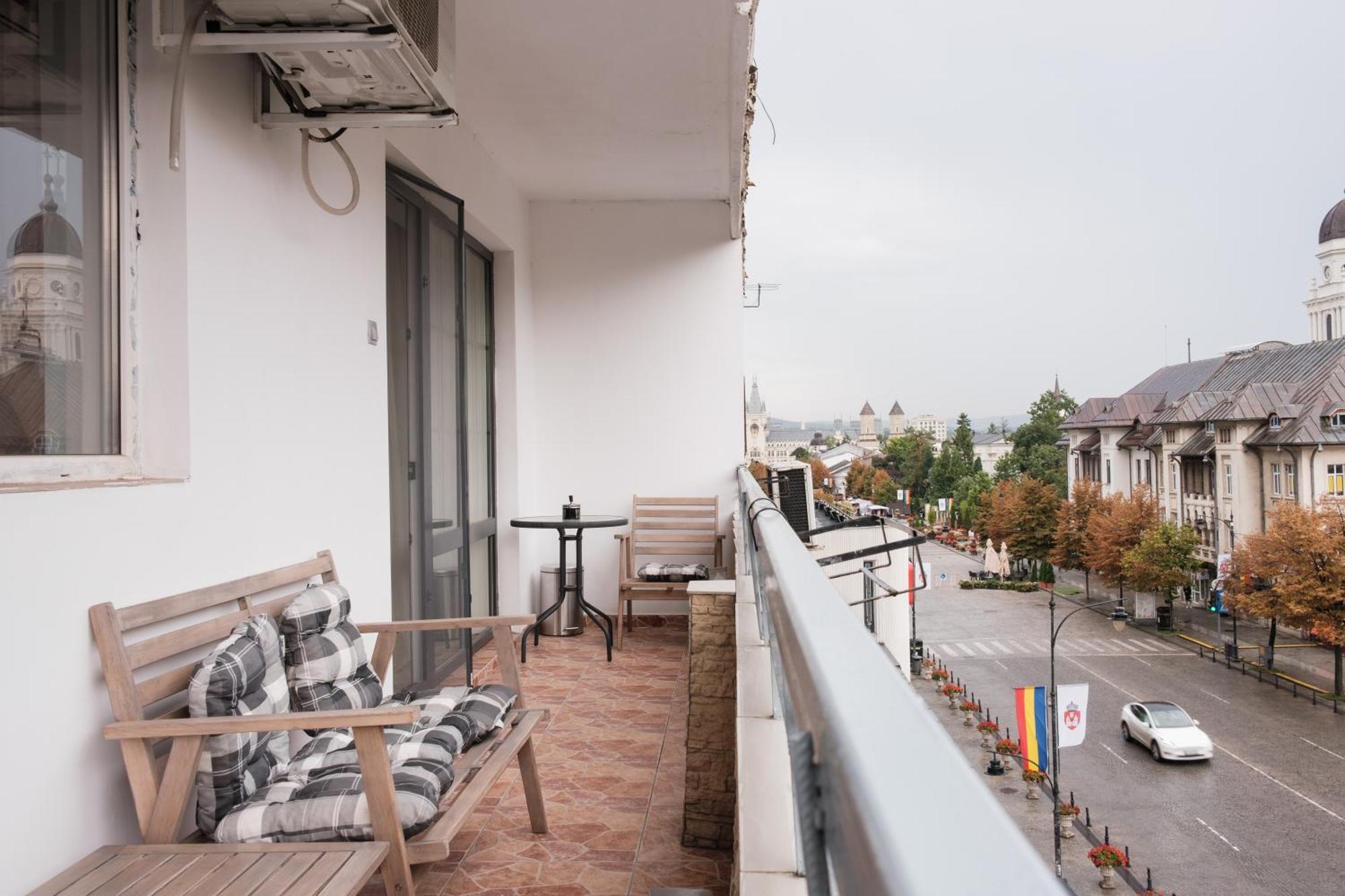 Appartement Konstanzer Stefan Cel Mare 15 à Iasi Extérieur photo